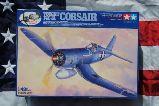 Tamiya 61502 Vought F4U-1A CORSAIR